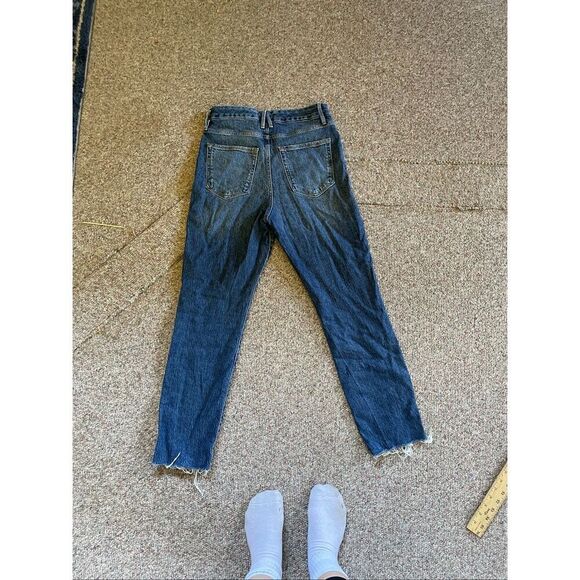 Good American Good Classic Raw Hem High Waist Slim Jeans - Picture 6 of 7